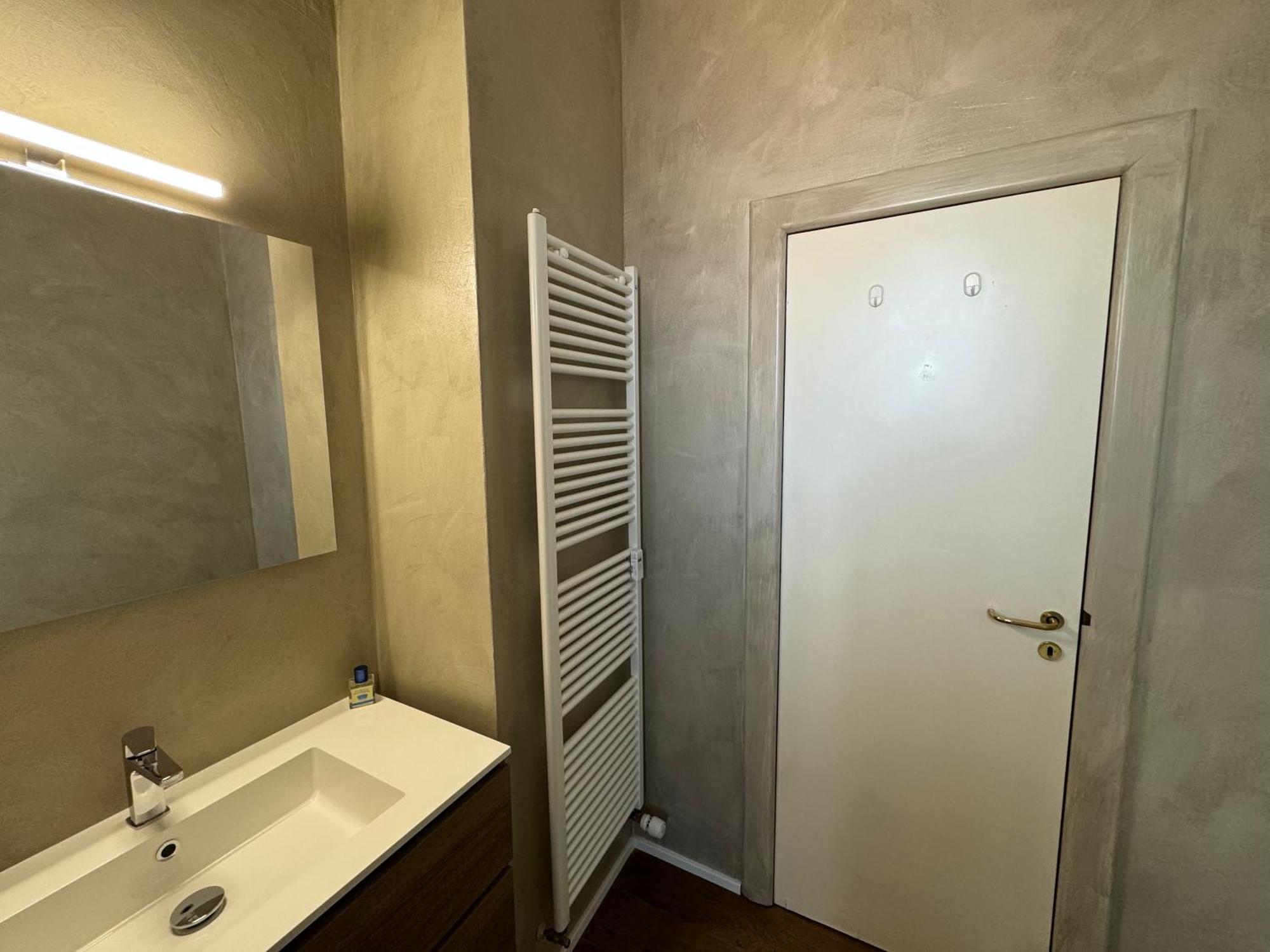 Nicholas B&B City Center- Apartment Bologna Exteriör bild
